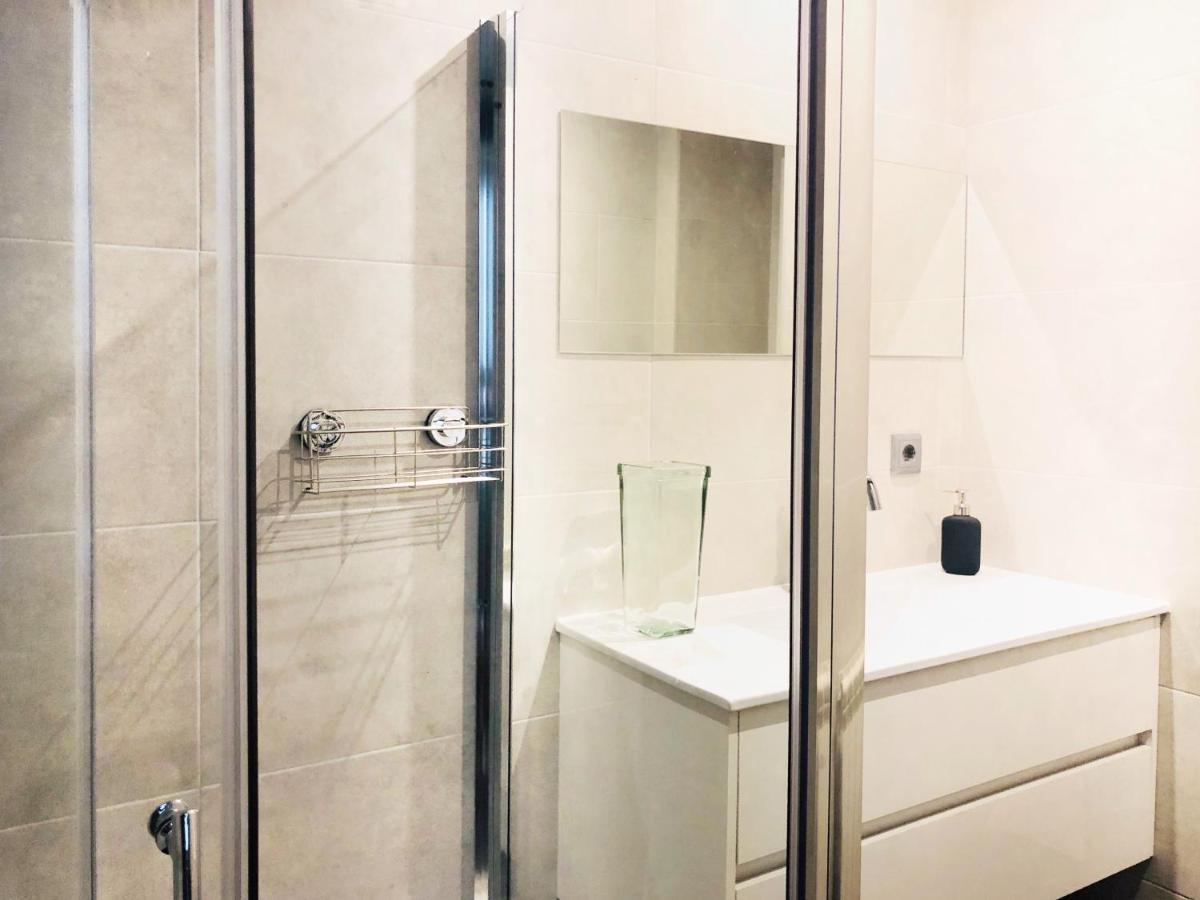 Apartamento En Pleno Centro Al Lado Catedral. Wifi. Apartment Burgos Bagian luar foto