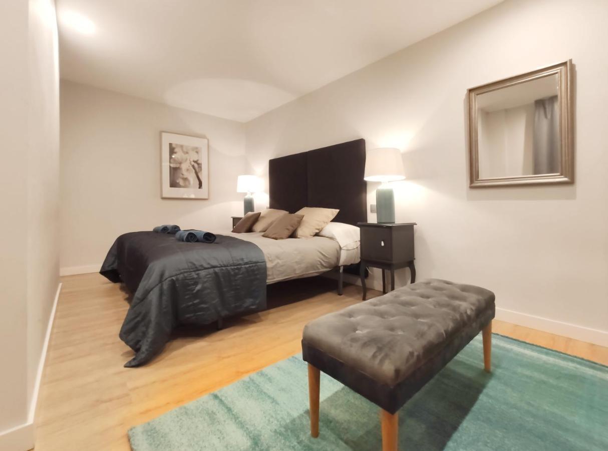 Apartamento En Pleno Centro Al Lado Catedral. Wifi. Apartment Burgos Bagian luar foto